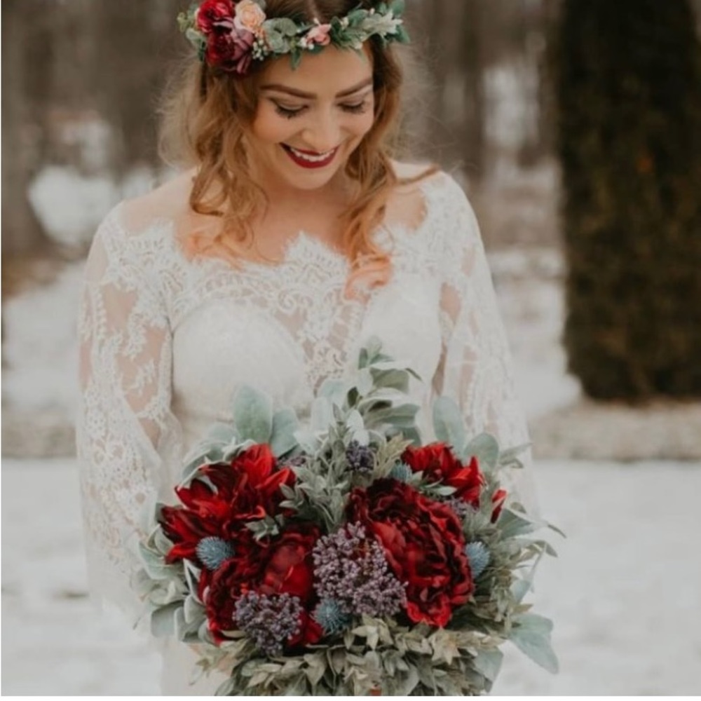 Winter wedding bridal bouquet